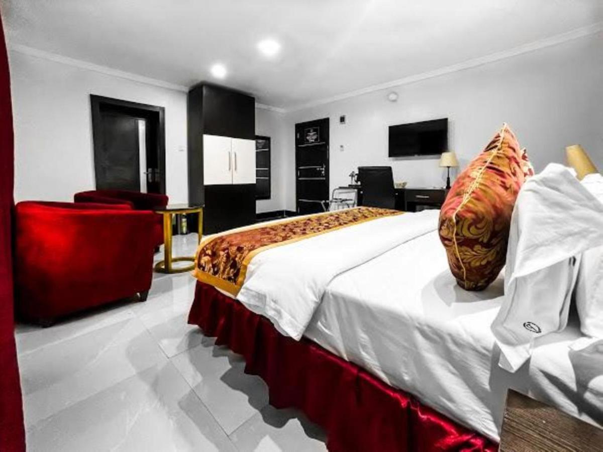 Pasadena Suites レッキ エクステリア 写真